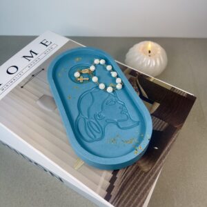 Small oval tray