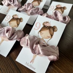 Carte personnalisable avec noeud à cheveux